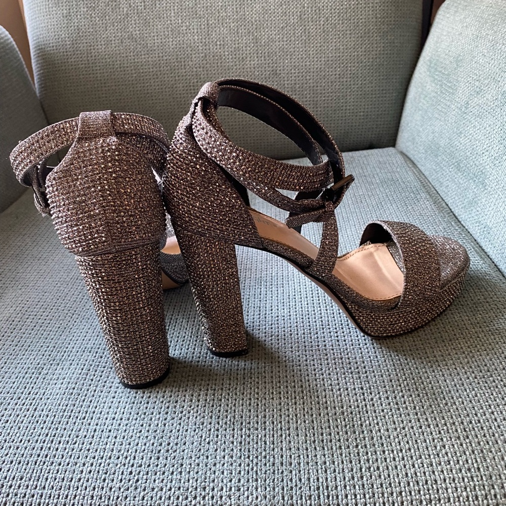 Limelight Laney Glittering Crystals Silver Block 4 Inch Heels 6.5 - Picture 6 of 8